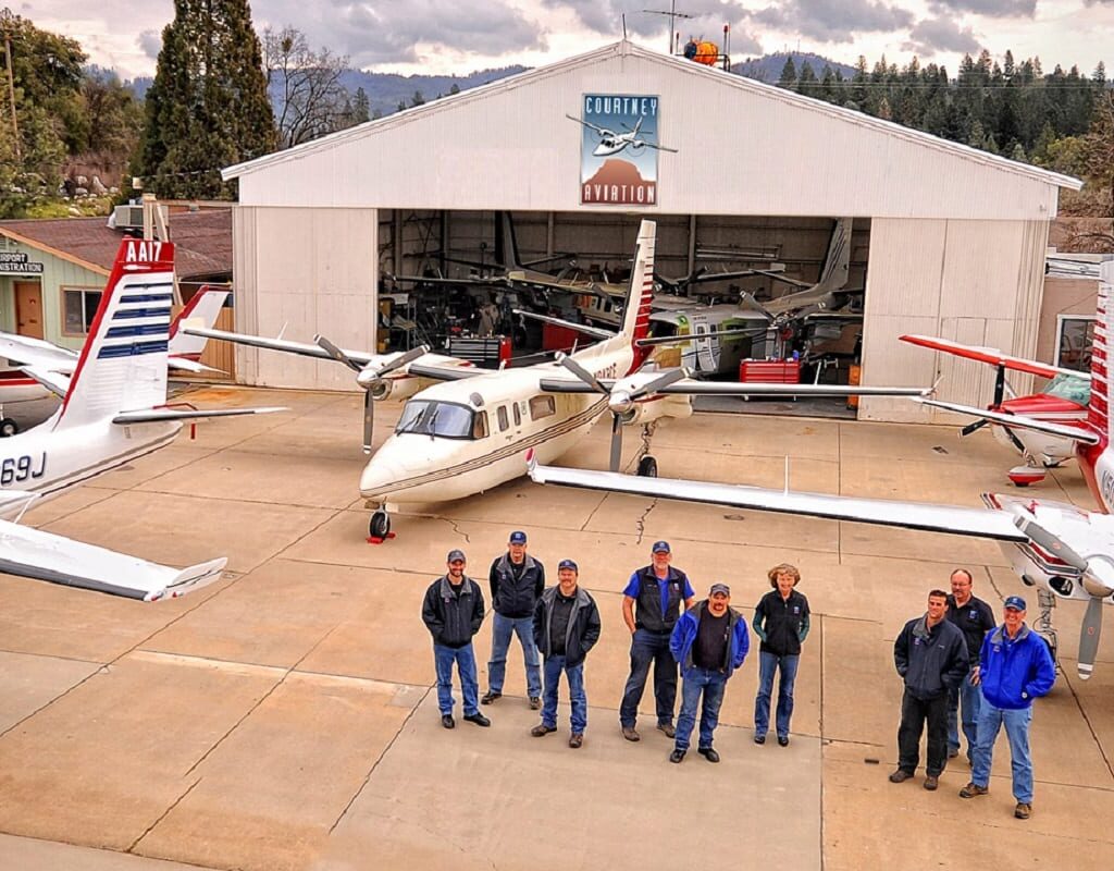 Yosemite Flight Tours Crew and Planes
