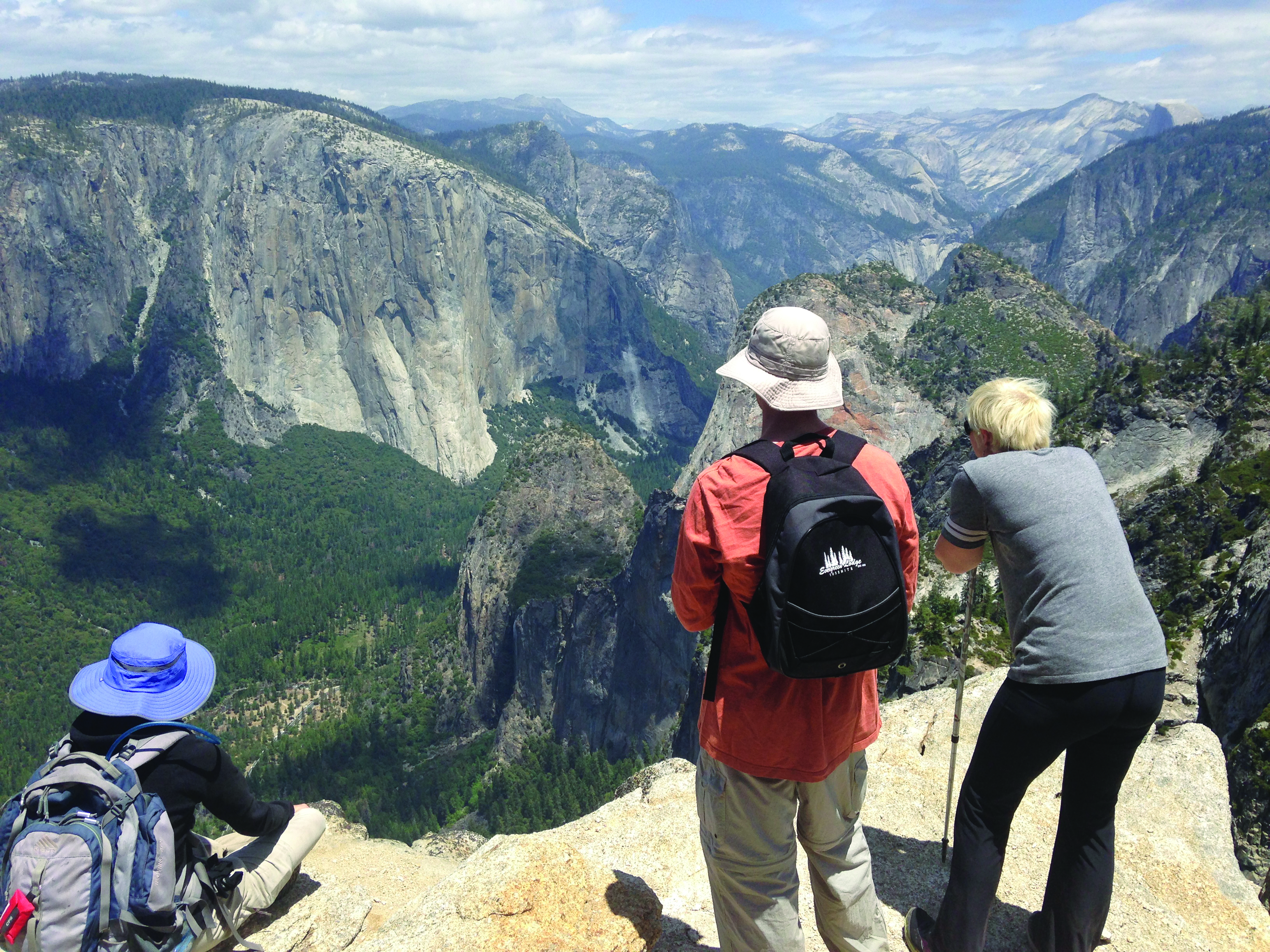 Yosemite Hiking Adventure – Lodge Based